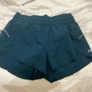 Medium running shorts